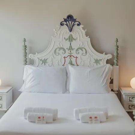 Amazing With Terrace By Homing Holiday home *
