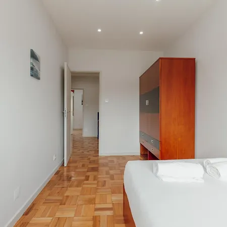 Holiday home Amazing With Terrace By Homing *