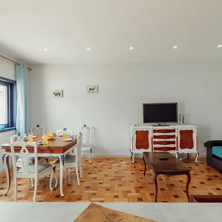 Amazing With Terrace By Homing Holiday home Senhora da Hora